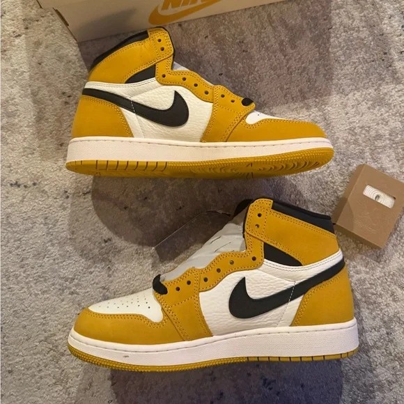 Air Jordan 1 Retro High OG GS “Yellow Ochre” 6.5Y / Women’s 8 – Brand New w/ Box - Picture 2 of 13